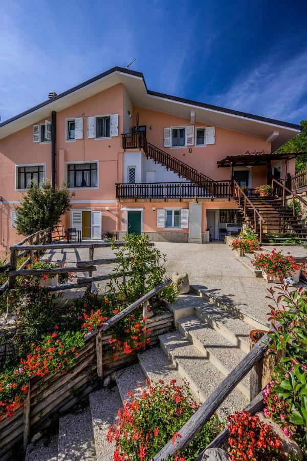 Montefortino B&B Apartments Casa Sullavalle מראה חיצוני תמונה