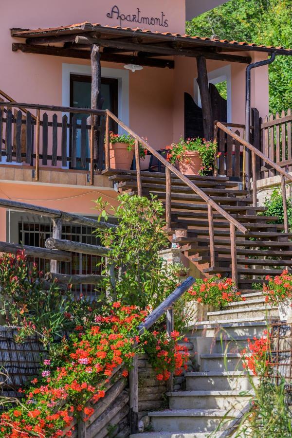 Montefortino B&B Apartments Casa Sullavalle מראה חיצוני תמונה